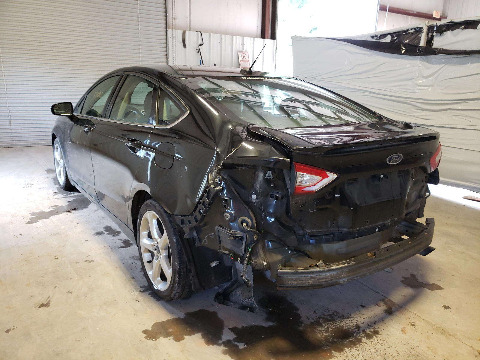 Photo 3 from auction – 2016 FORD FUSION SE with VIN 3FA6P0HD0GR245555