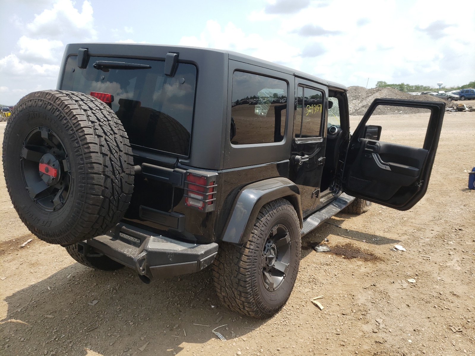 Photo 4 from auction – 2017 JEEP WRANGLER U with VIN 1C4HJWEG0HL606336