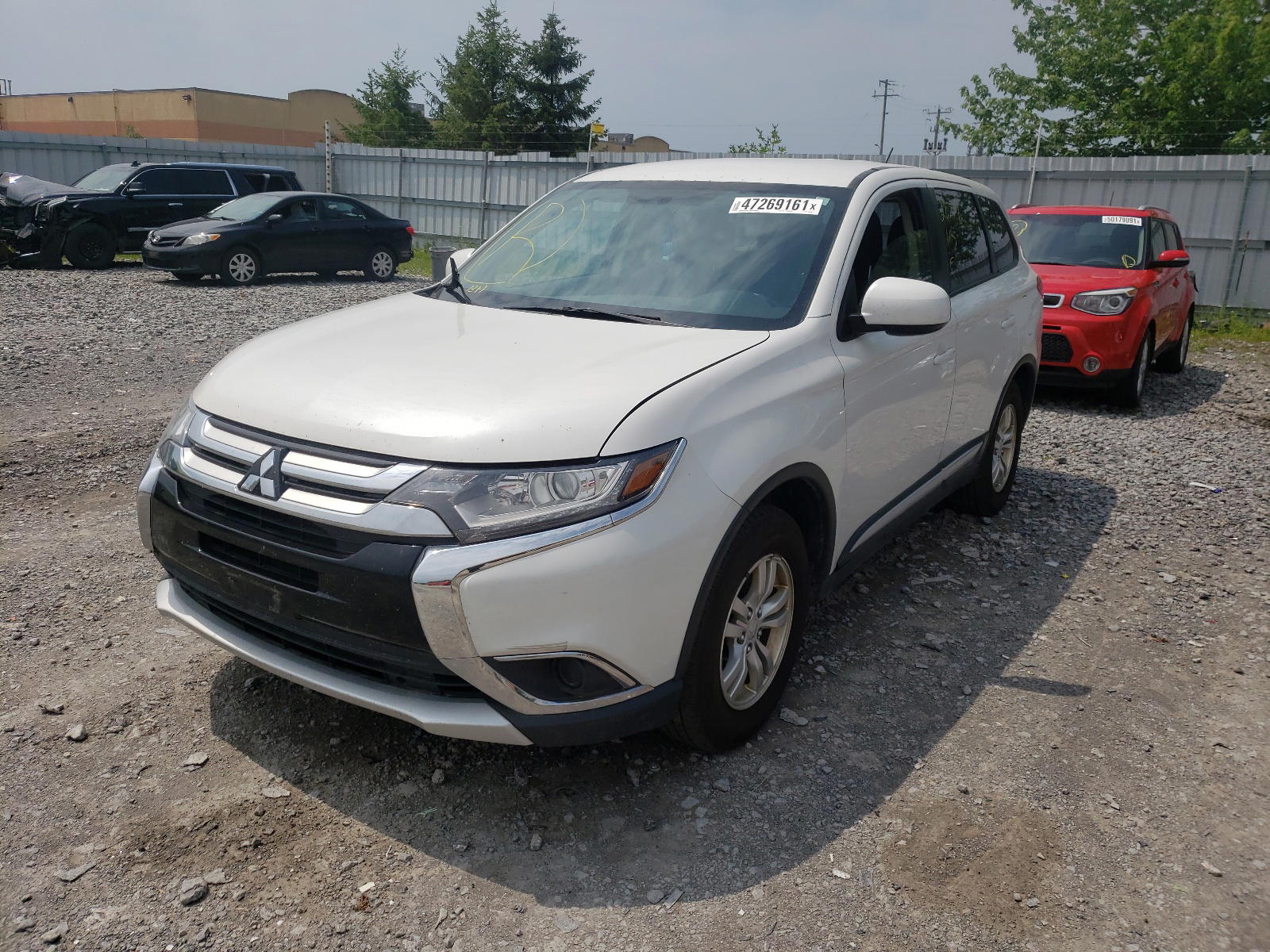 Photo 2 from auction – 2016 MITSUBISHI OUTLANDER with VIN JA4AZ2A32GZ600128