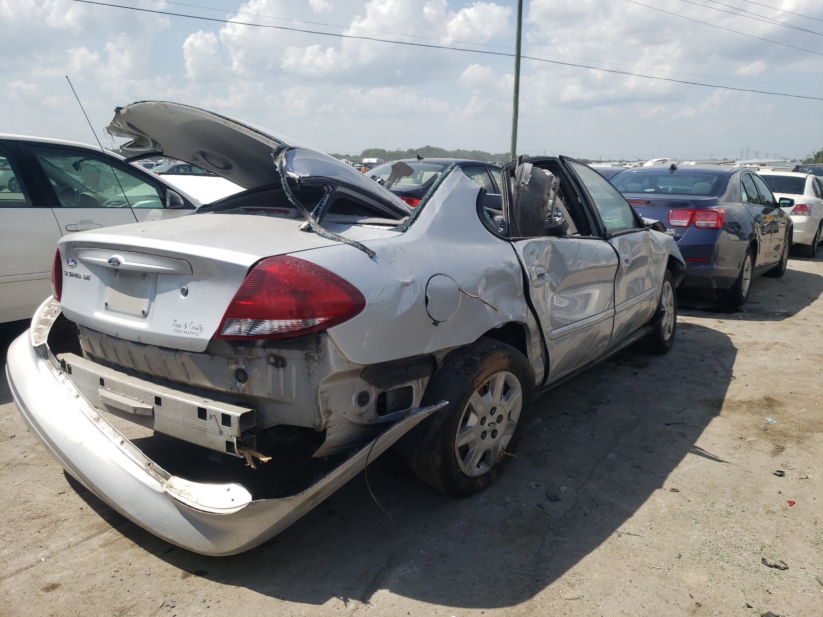 Foto 4 de la subasta – 2006 FORD TAURUS SE con VIN 1FAFP53U66A193703