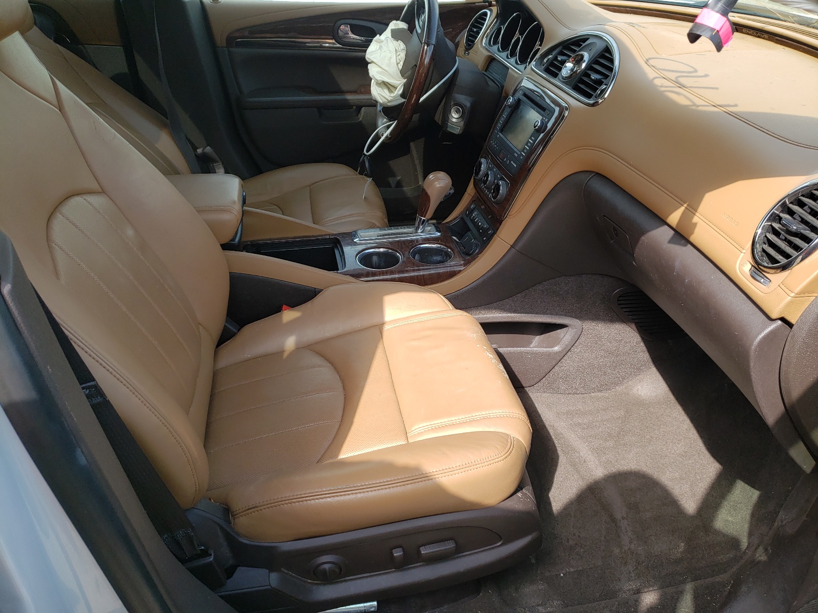 صورة رقم 5 من المزاد - 2017 BUICK ENCLAVE مع VIN 5GAKRCKD6HJ103625