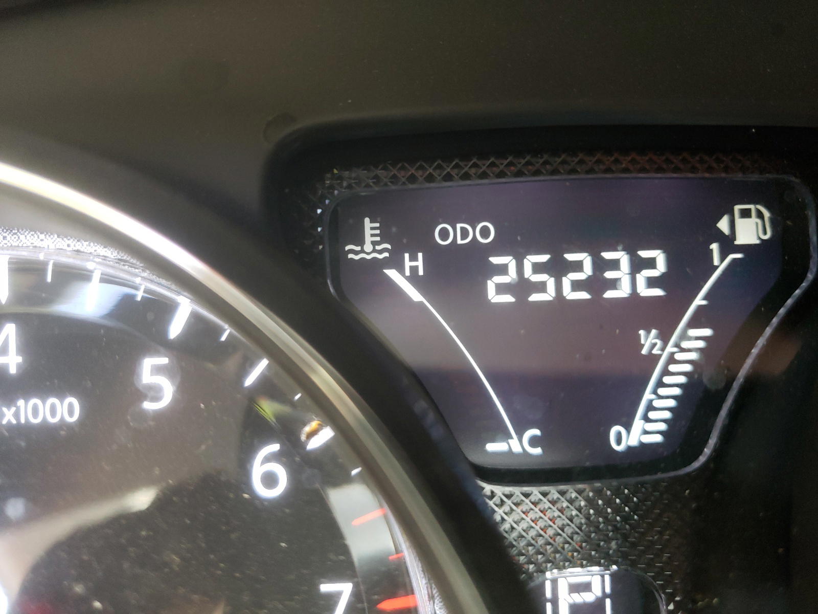 Photo 8 from auction – 2019 NISSAN VERSA S with VIN 3N1CN7AP3KL804983