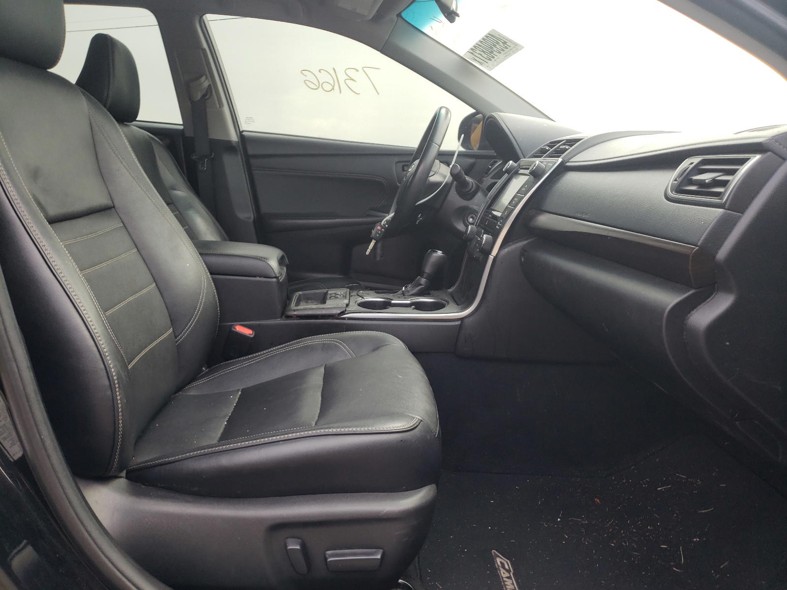 Photo 5 from auction – 2016 TOYOTA CAMRY with VIN 4T1BF1FK5GU586991