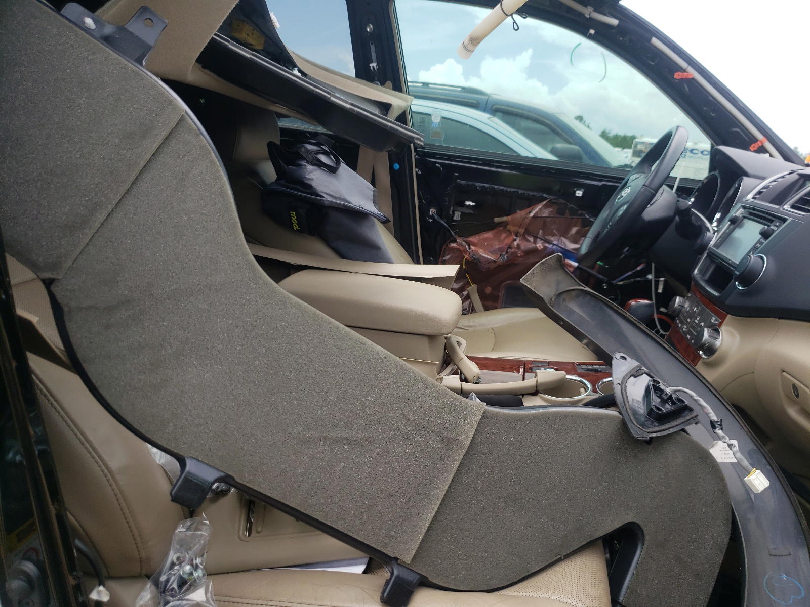 Photo 5 from auction – 2013 TOYOTA HIGHLANDER with VIN 5TDYK3EH3DS110721