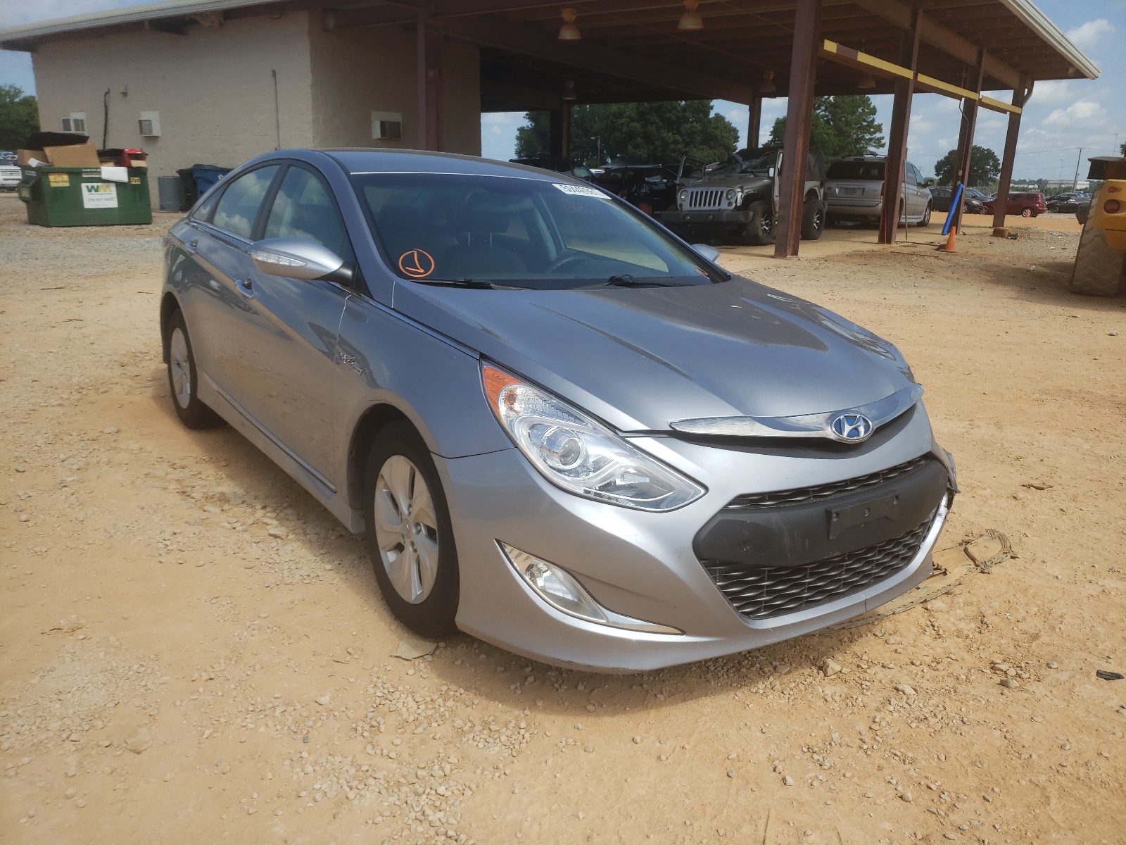 HYUNDAI SONATA HYB 2015 with VIN KMHEC4A44FA134417 - Photo from auction
