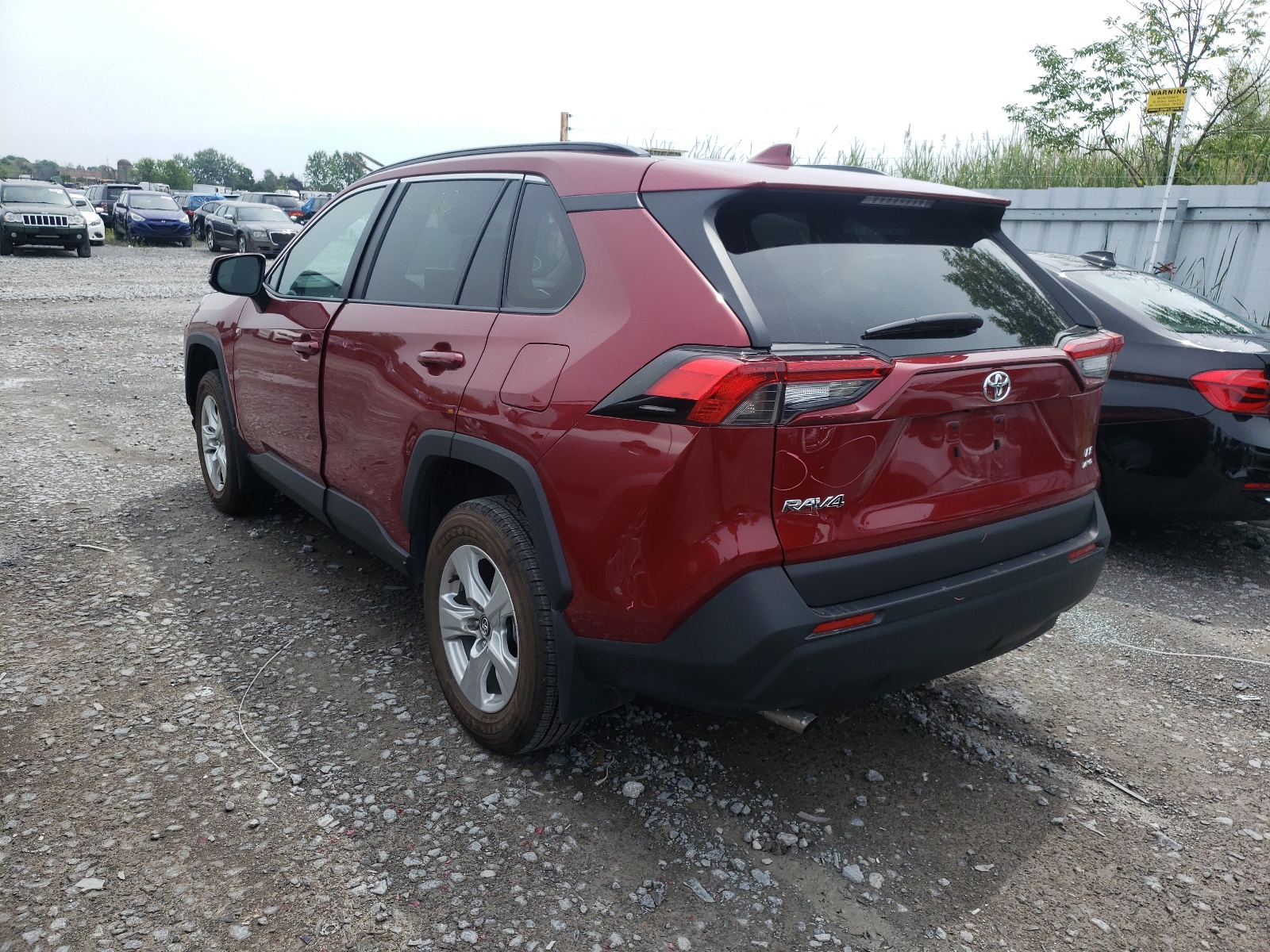 Photo 3 from auction – 2019 TOYOTA RAV4 LE with VIN 2T3B1RFV6KC056750