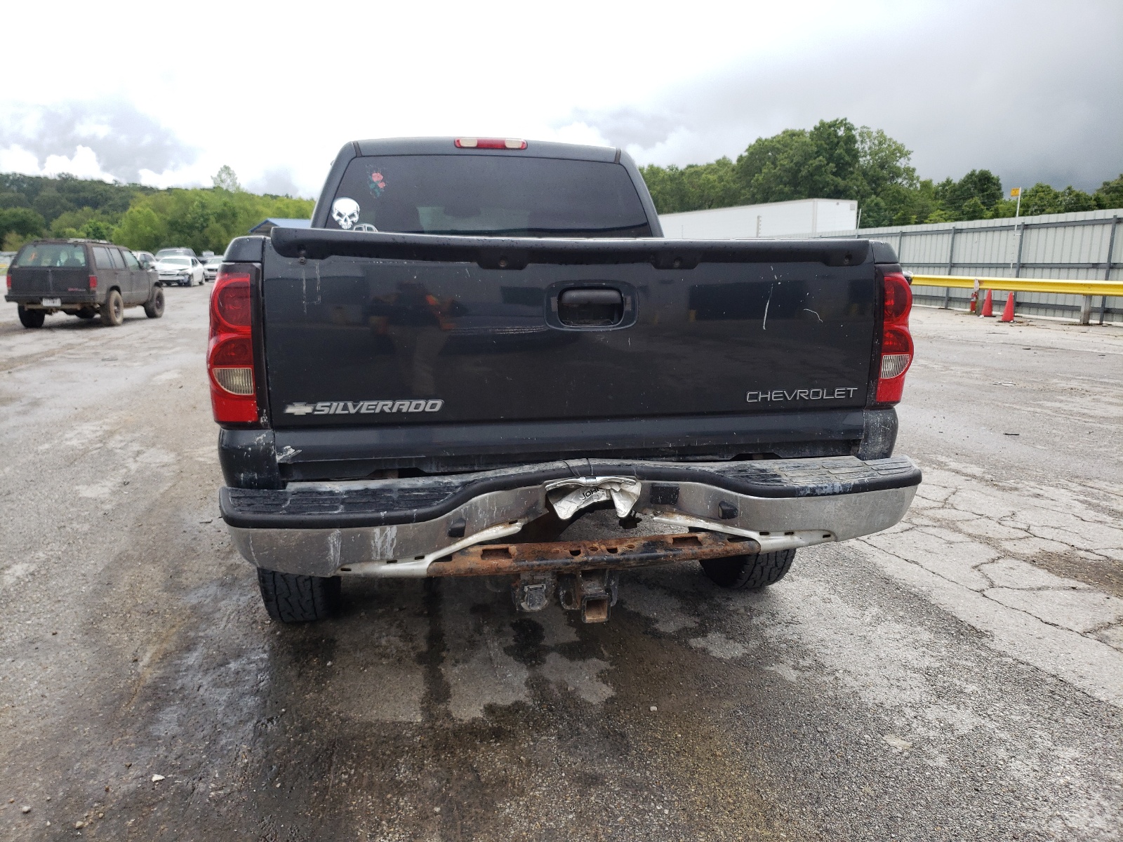 Photo 9 from auction – 2003 CHEVROLET SILVERADO with VIN 1GCGK13U23F119053
