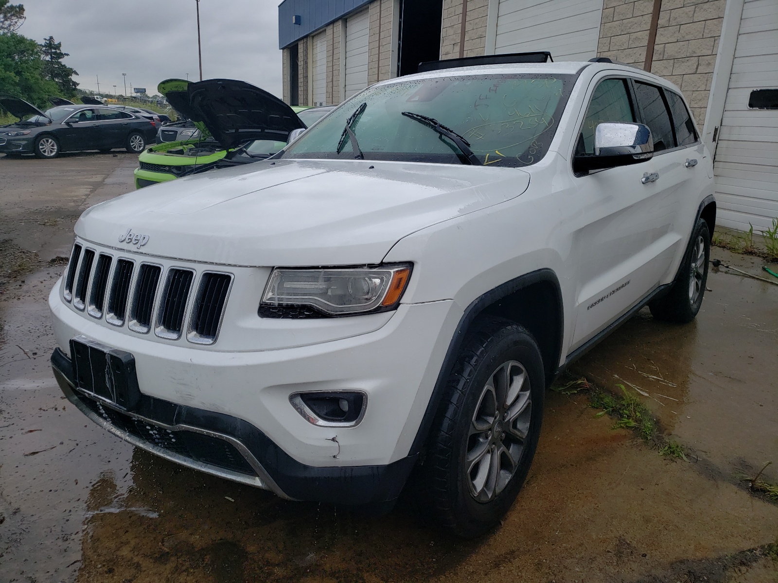 Photo 2 from auction – 2014 JEEP GRAND CHER with VIN 1C4RJFBG3EC304611