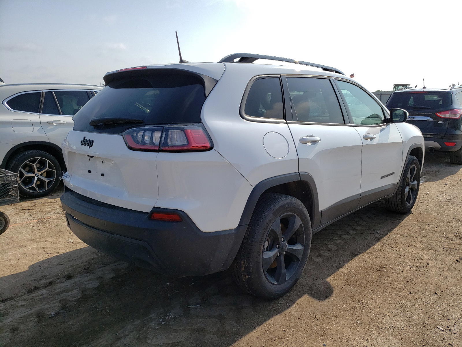 Photo 4 from auction – 2020 JEEP CHEROKEE L with VIN 1C4PJMLB4LD594797
