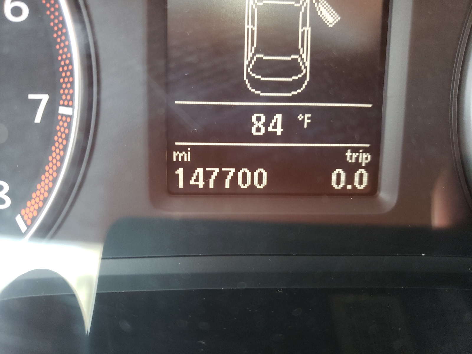 Photo 8 from auction – 2014 VOLKSWAGEN PASSAT SE with VIN 1VWBT7A36EC042483