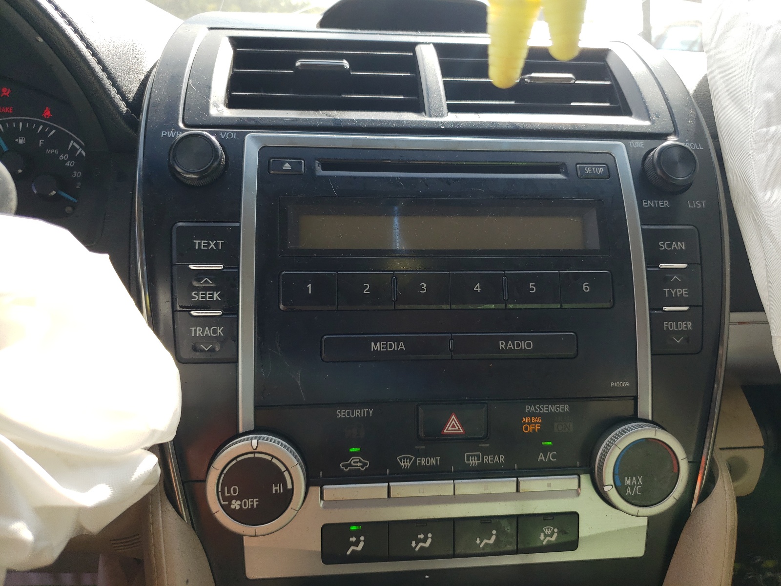 Zdjęcie 9 z aukcji – 2012 TOYOTA CAMRY BASE z VIN 4T1BF1FK6CU585391