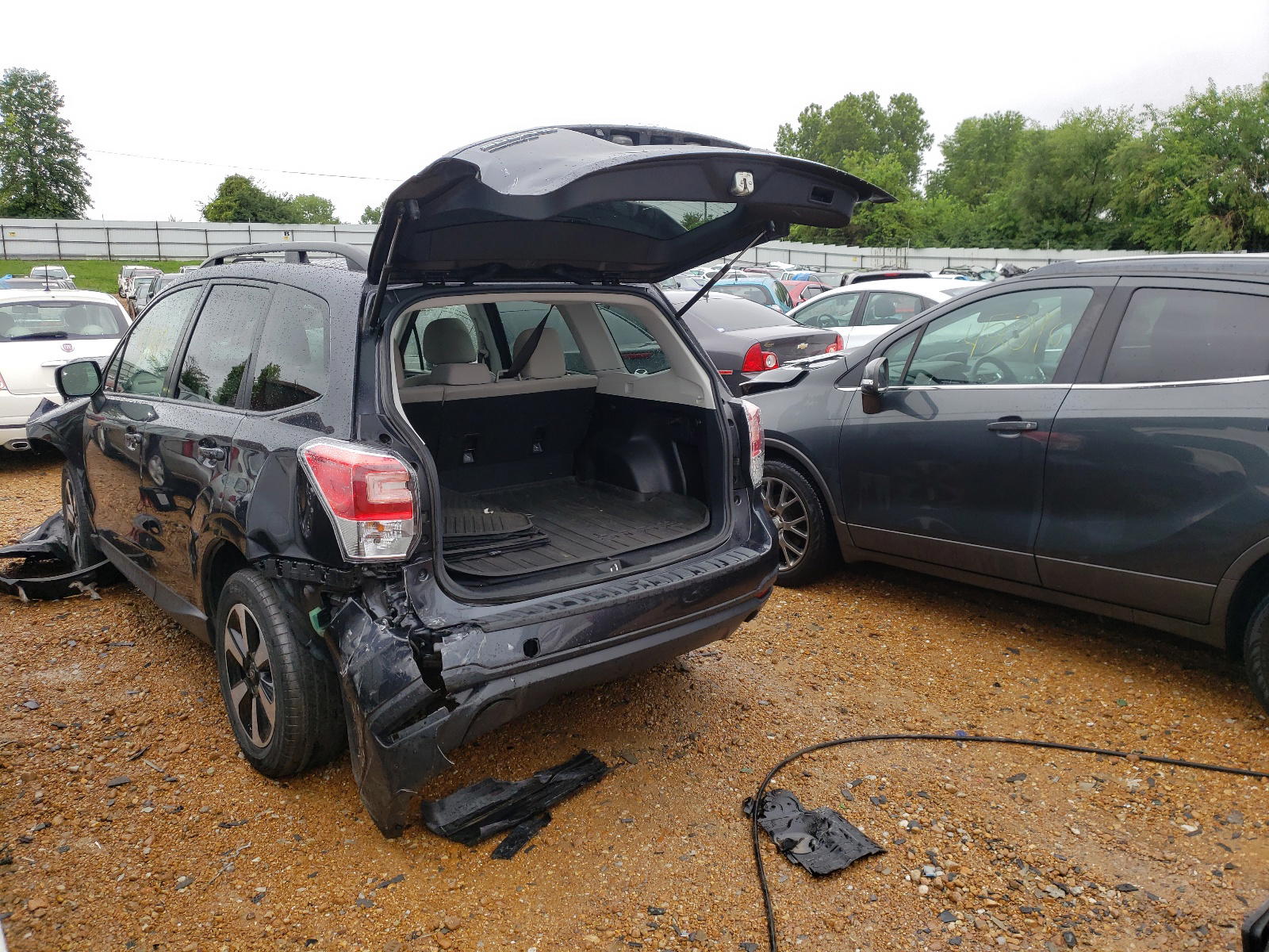 Photo 3 from auction – 2018 SUBARU FORESTER 2 with VIN JF2SJAGCXJH555571