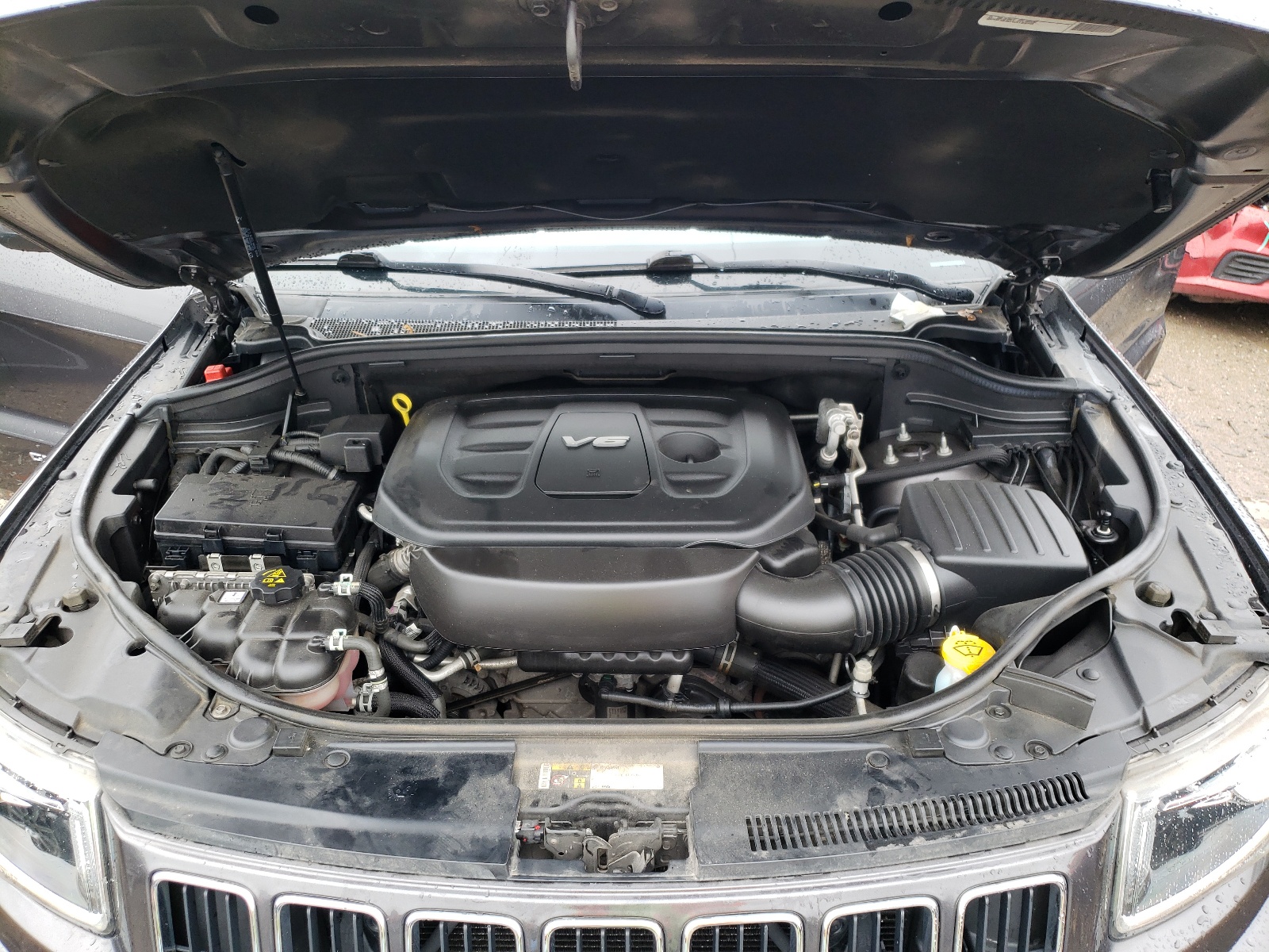 Photo 7 from auction – 2016 JEEP GRAND CHER with VIN 1C4RJFAG1GC343587