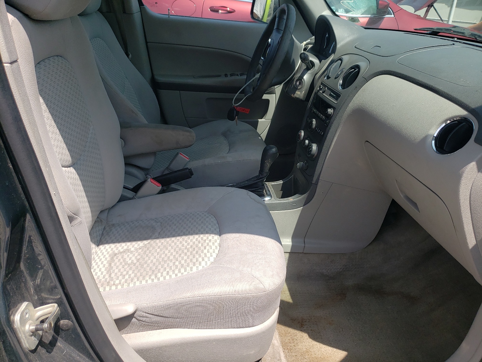 Zdjęcie 5 z aukcji – 2011 CHEVROLET HHR LS z VIN 3GNBAAFW9BS520563