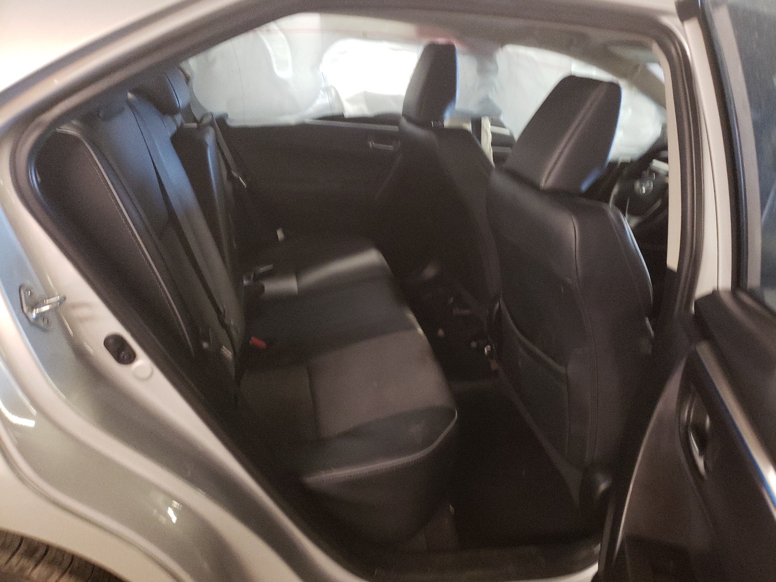 Photo 6 from auction – 2015 TOYOTA COROLLA L with VIN 5YFBURHE3FP250770