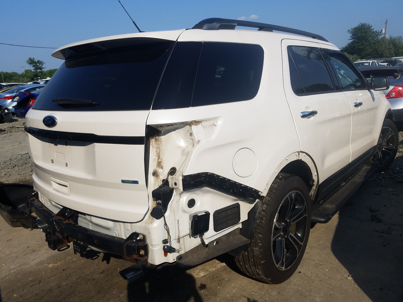 Zdjęcie 4 z aukcji – 2014 FORD EXPLORER S z VIN 1FM5K8GT6EGB39669