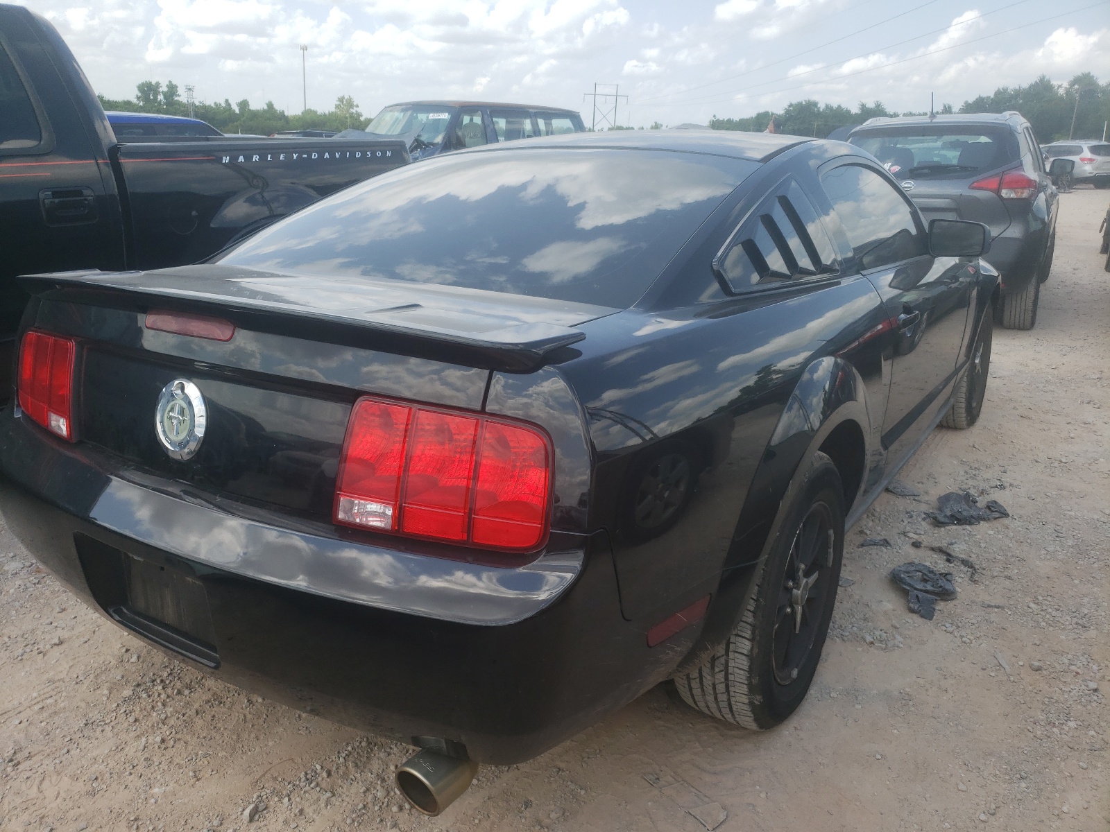 Photo 4 from auction – 2007 FORD MUSTANG with VIN 1ZVFT80N375305322
