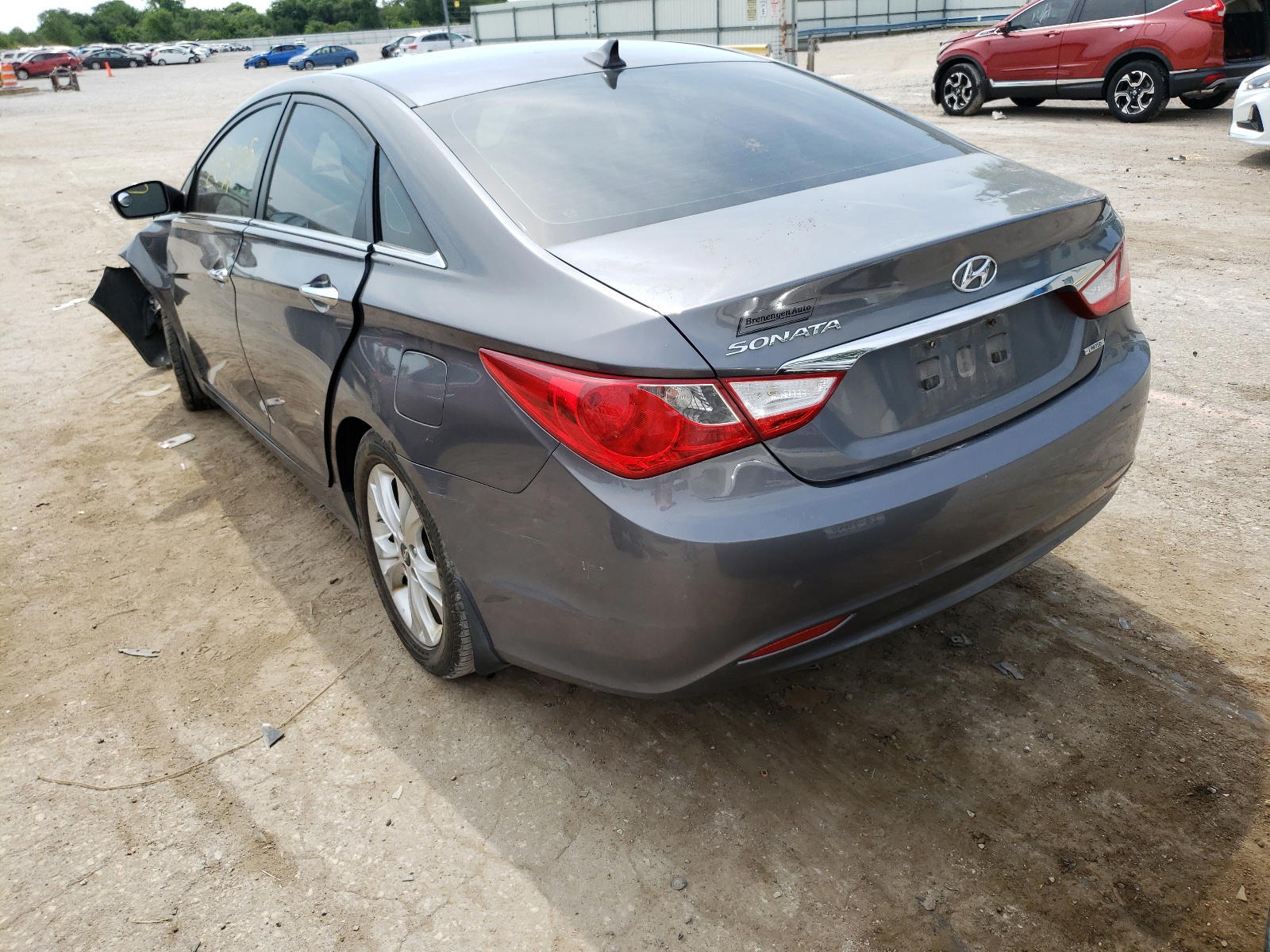 Photo 3 from auction – 2011 HYUNDAI SONATA SE with VIN 5NPEC4AC0BH131965