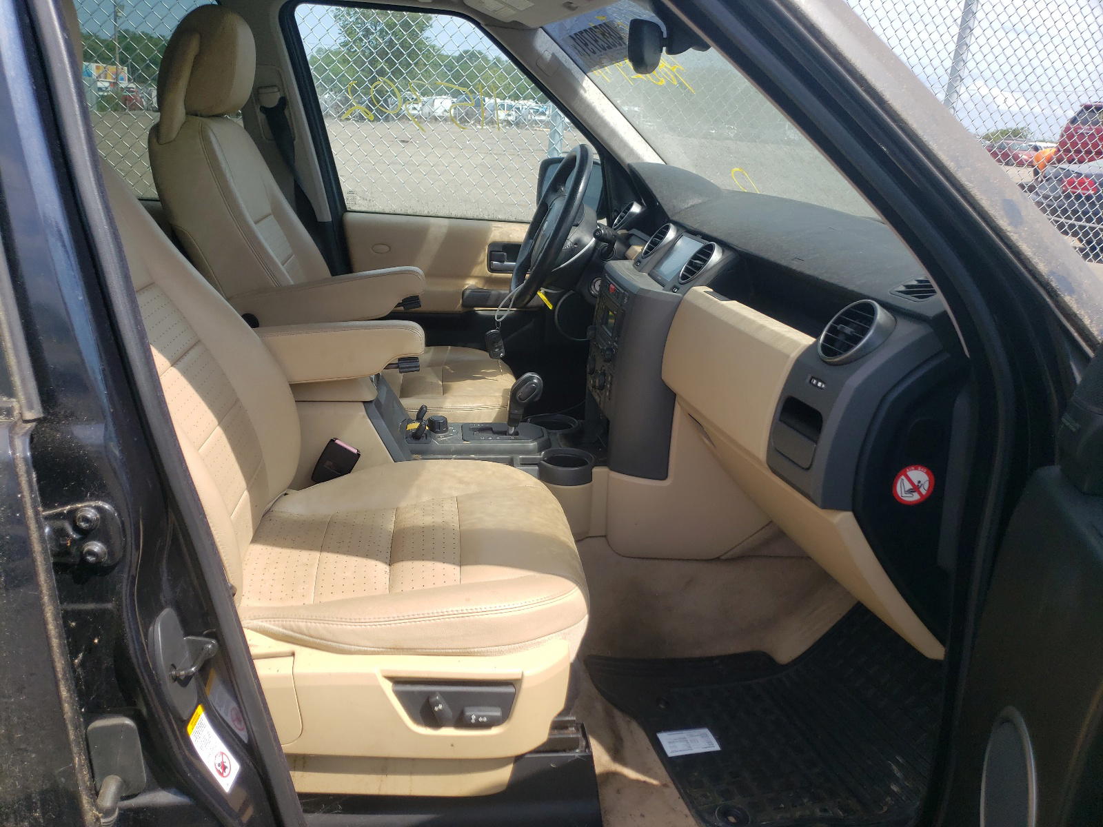 Photo 5 from auction – 2005 LAND ROVER LR3 with VIN SALAA25445A303463