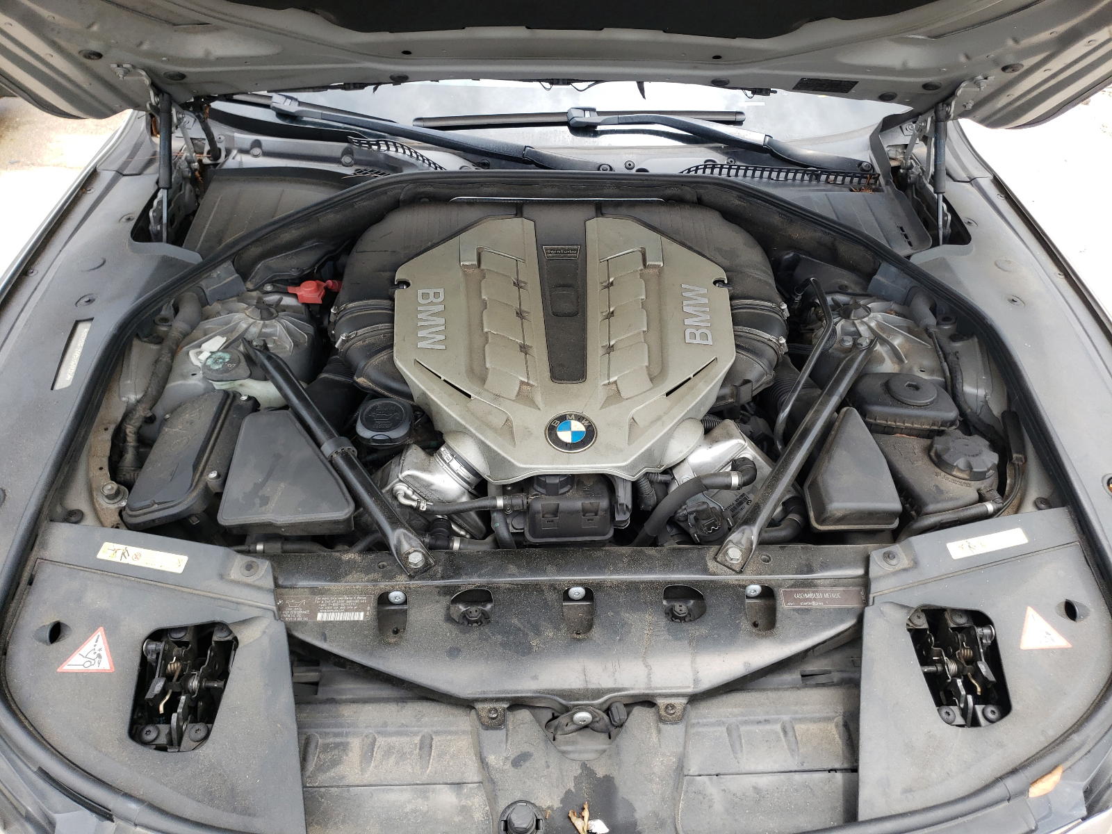 Photo 7 from auction – 2009 BMW 750 LI with VIN WBAKB83509CY60403