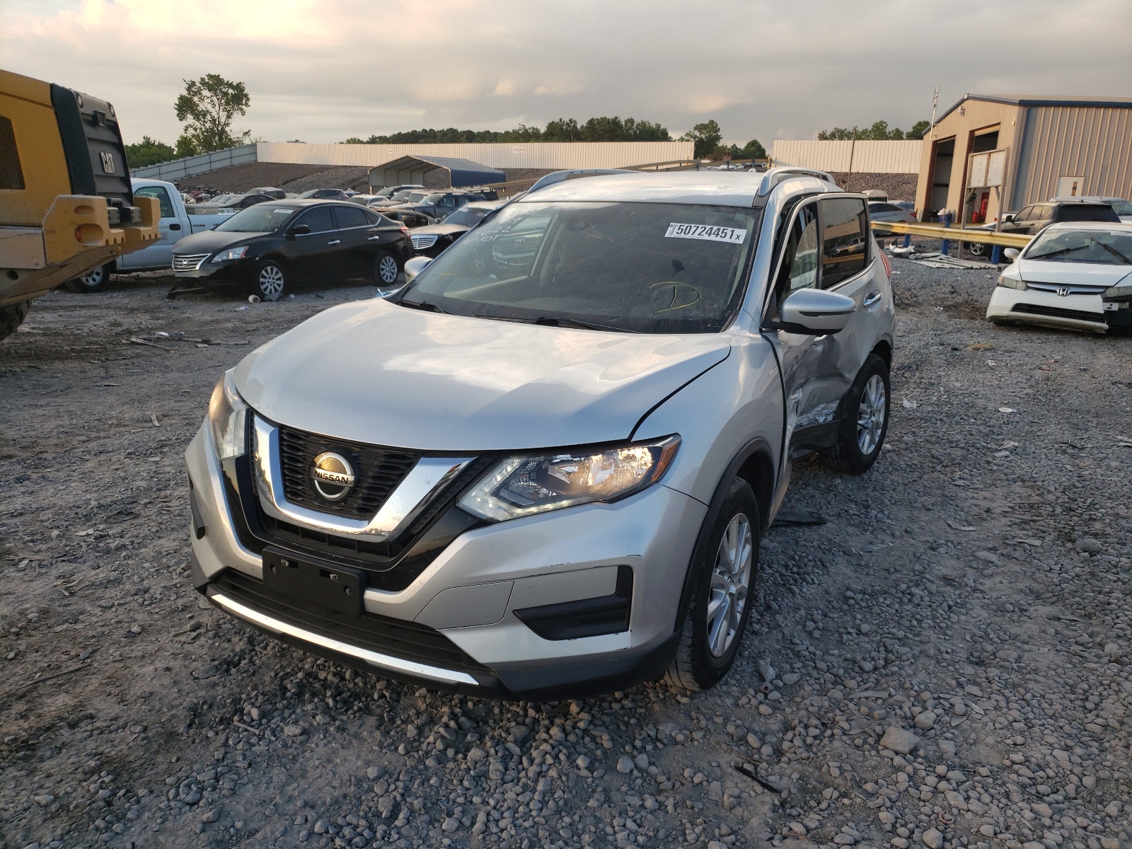 Photo 2 from auction – 2019 NISSAN ROGUE S with VIN 5N1AT2MVXKC704622