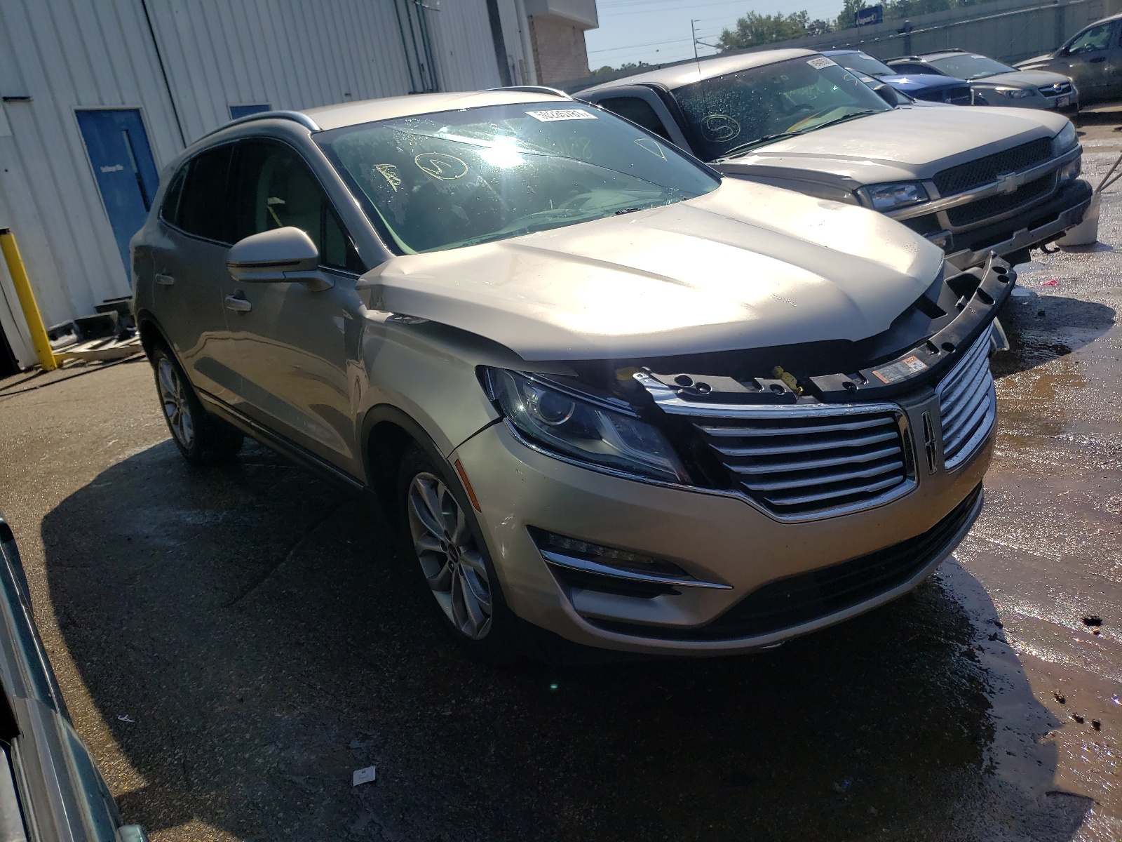 LINCOLN MKC 2015 con VIN 5LMCJ1A92FUJ37660 - Foto de la subasta