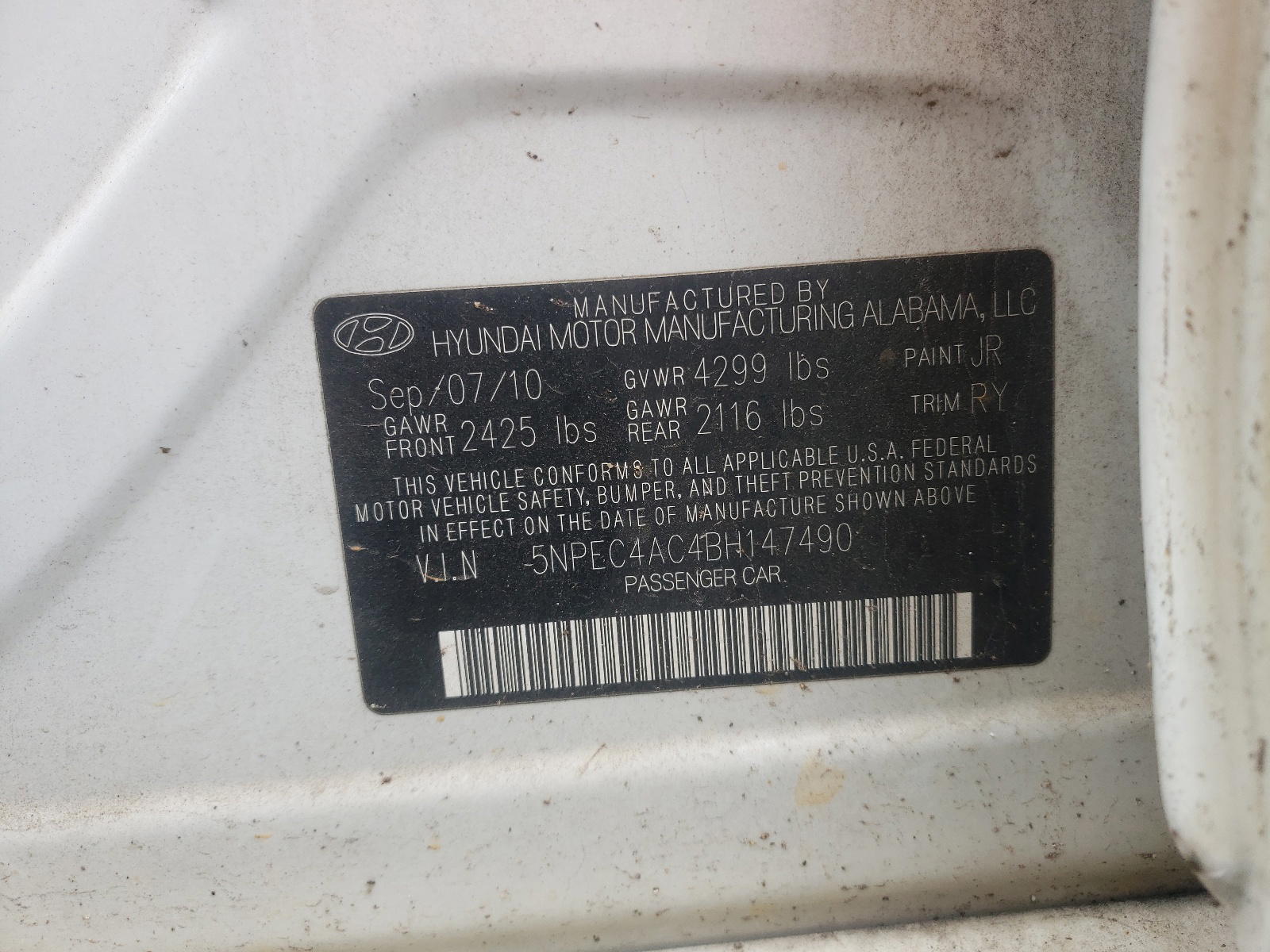 Photo 10 from auction – 2011 HYUNDAI SONATA SE with VIN 5NPEC4AC4BH147490