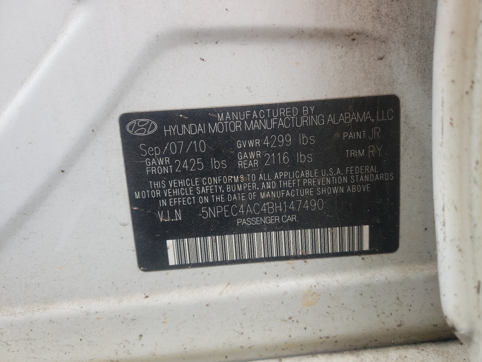 Фото 10 с аукциона – 2011 HYUNDAI SONATA SE с VIN 5NPEC4AC4BH147490