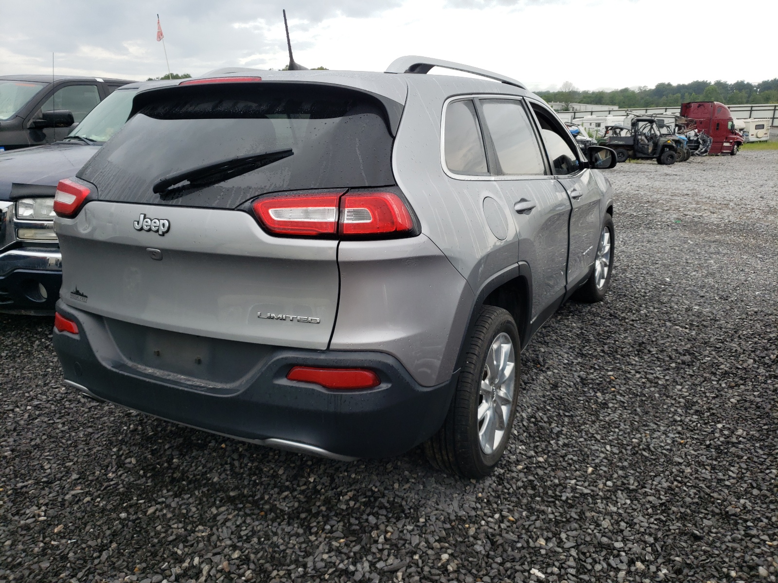 Photo 4 from auction – 2016 JEEP CHEROKEE L with VIN 1C4PJLDB2GW287373