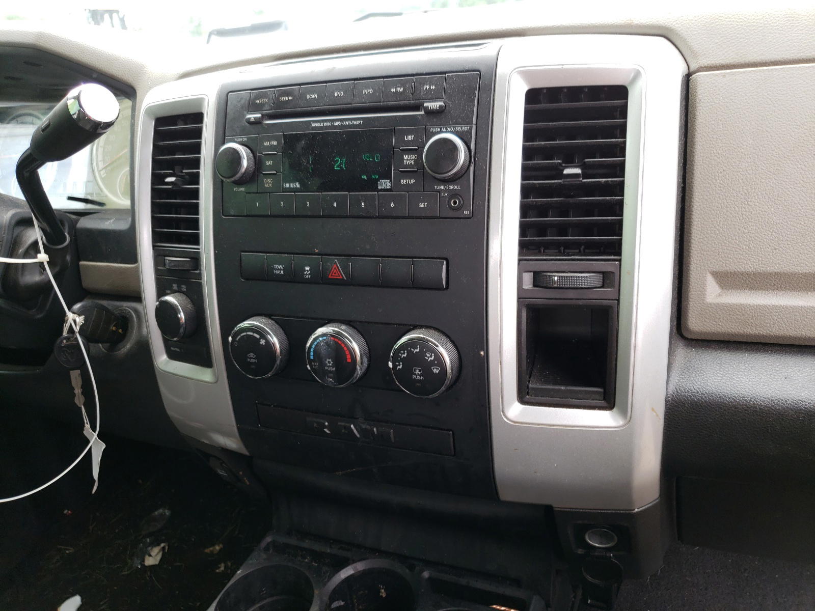 Photo 10 from auction – 2012 DODGE RAM 1500 S with VIN 1C6RD7GP6CS338851