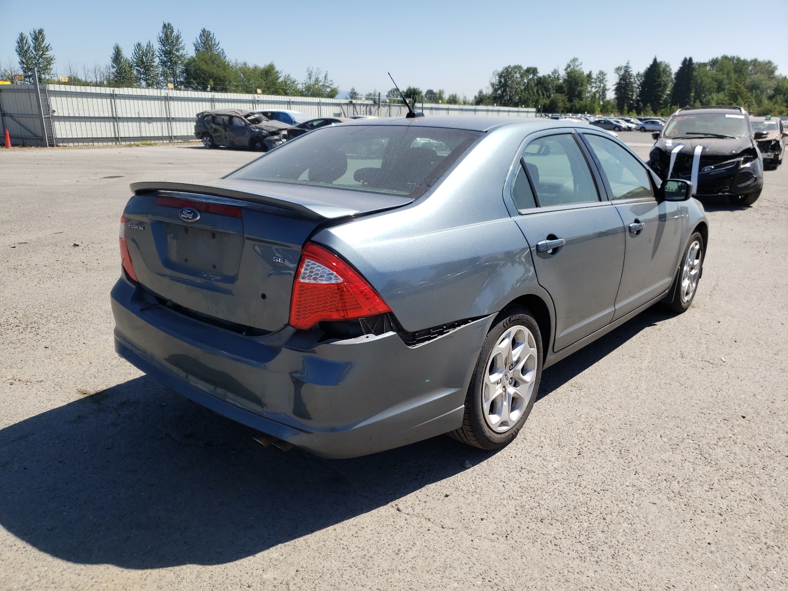 Photo 4 from auction – 2011 FORD FUSION with VIN 3FAHP0HA6BR161179
