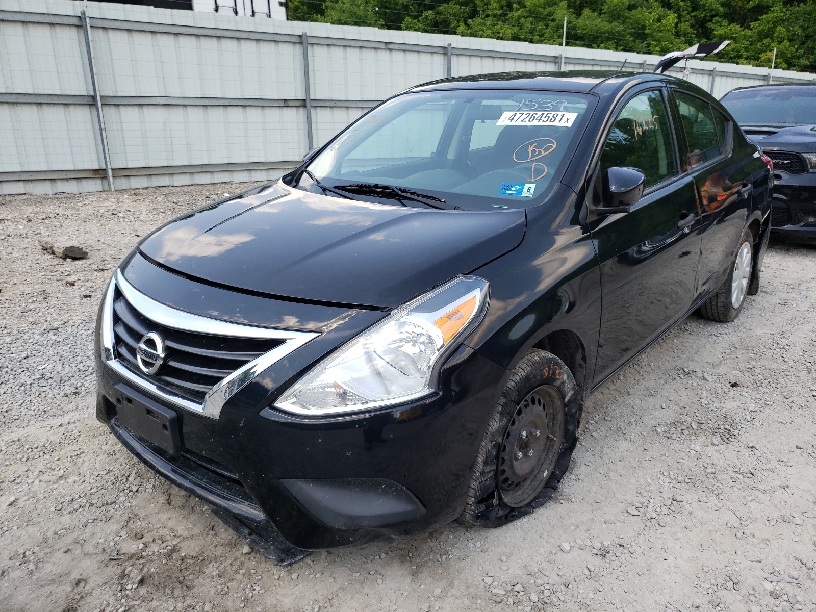 Photo 2 from auction – 2016 NISSAN VERSA S with VIN 3N1CN7APXGL901539