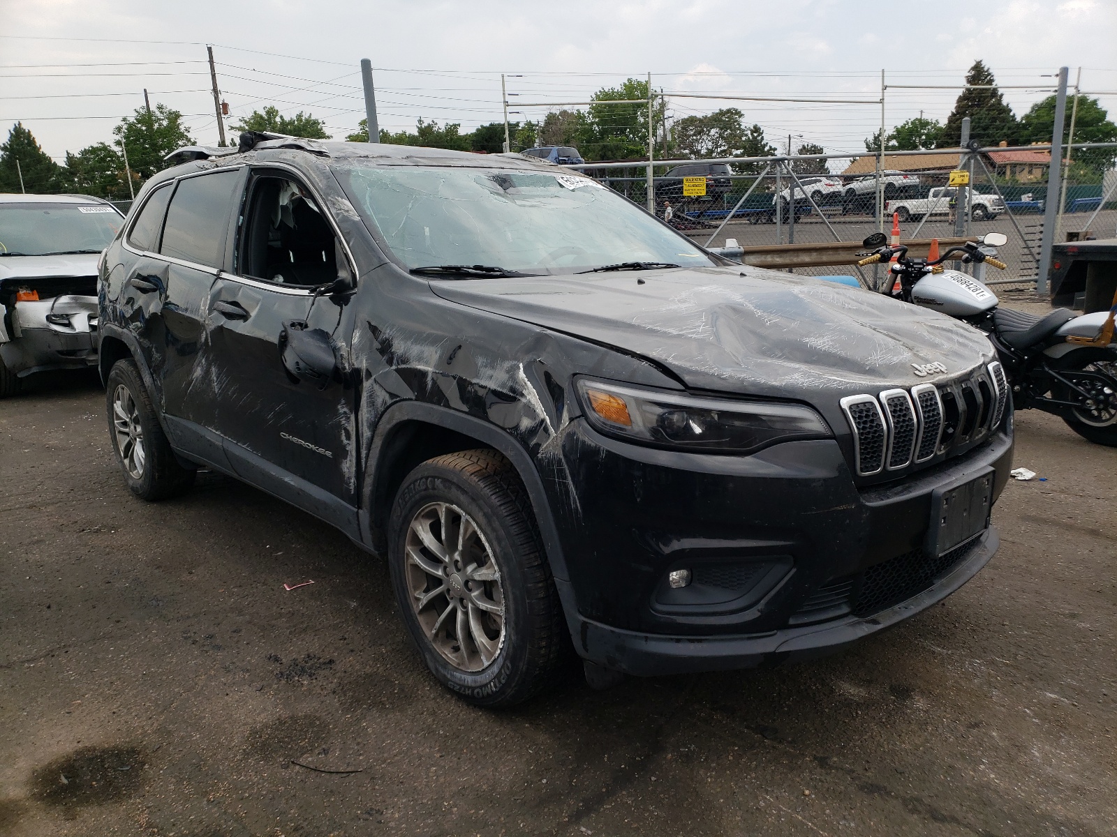 Photo 1 from auction – 2019 JEEP CHEROKEE L with VIN 1C4PJMLN0KD163334