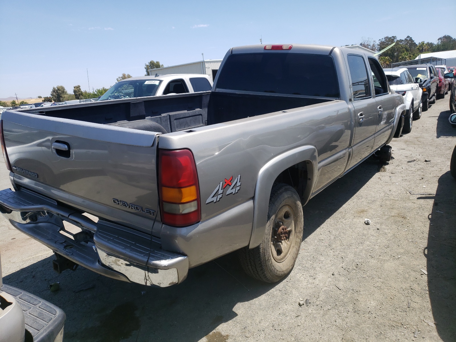 Photo 4 from auction – 2001 CHEVROLET SILVERADO with VIN 1GCHK23U21F118119