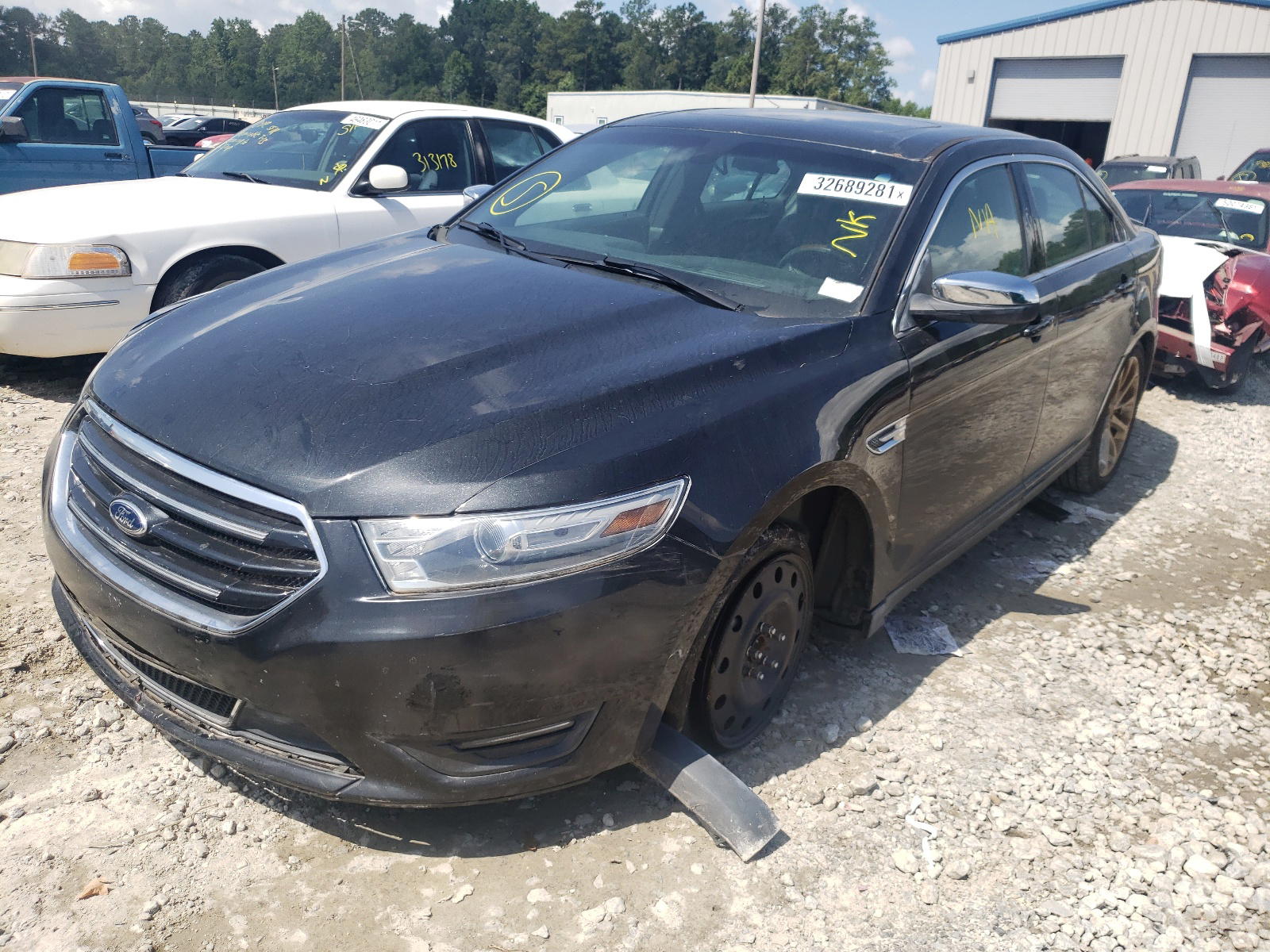 Photo 2 from auction – 2013 FORD TAURUS LIM with VIN 1FAHP2F8XDG224564