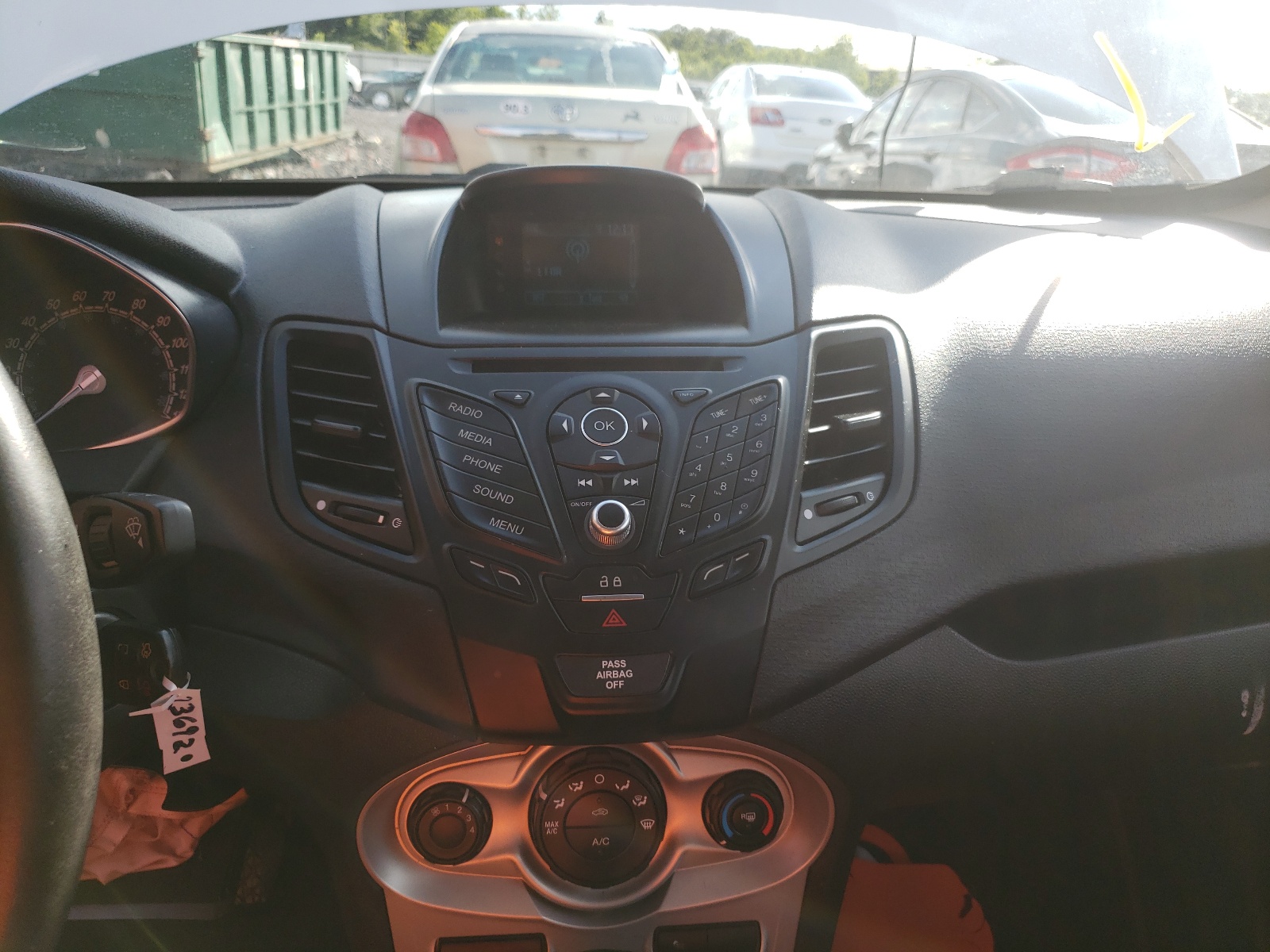 Photo 9 from auction – 2015 FORD FIESTA SE with VIN 3FADP4EJ6FM211298