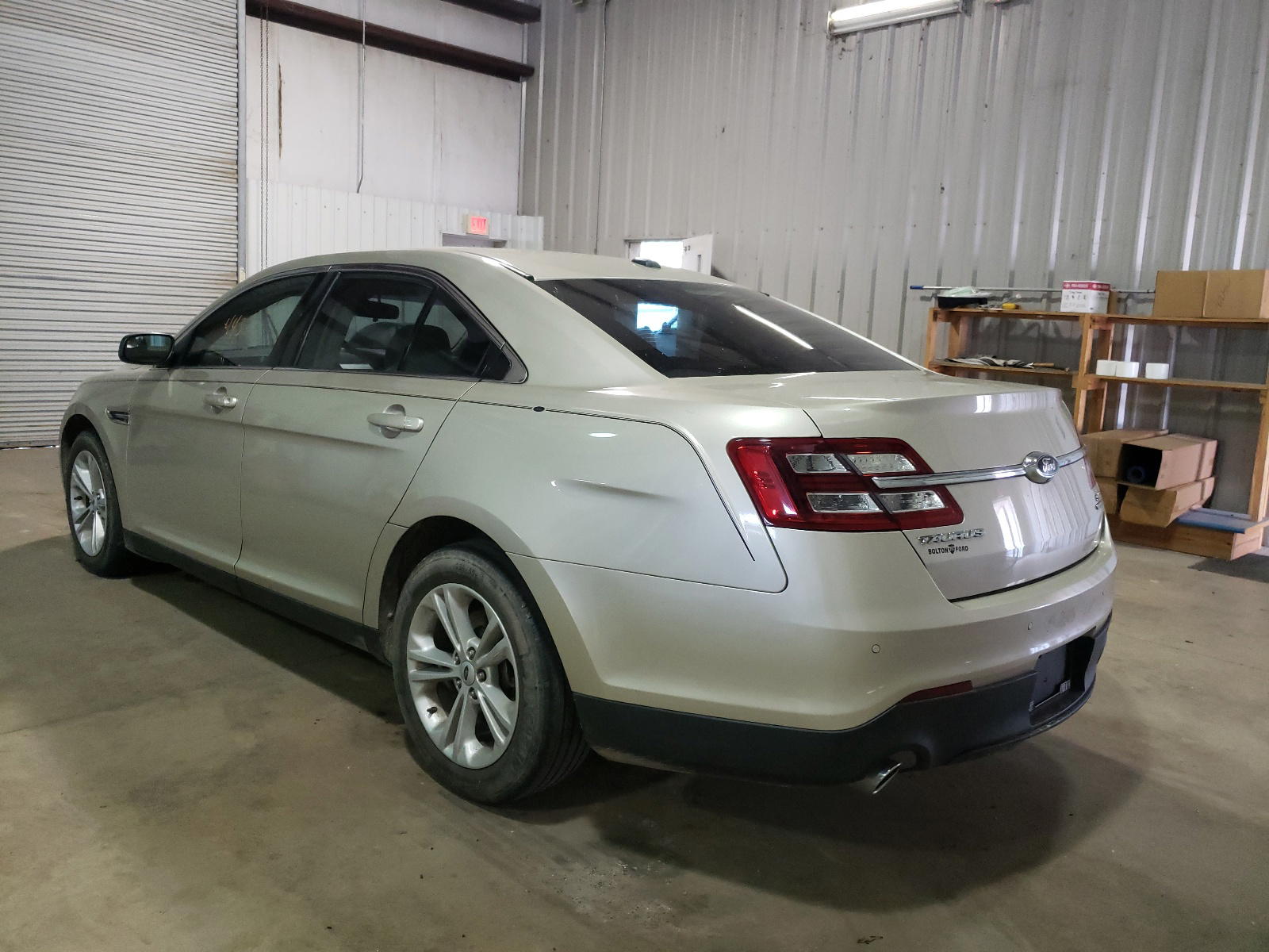 Photo 3 from auction – 2017 FORD TAURUS SEL with VIN 1FAHP2E88HG127435