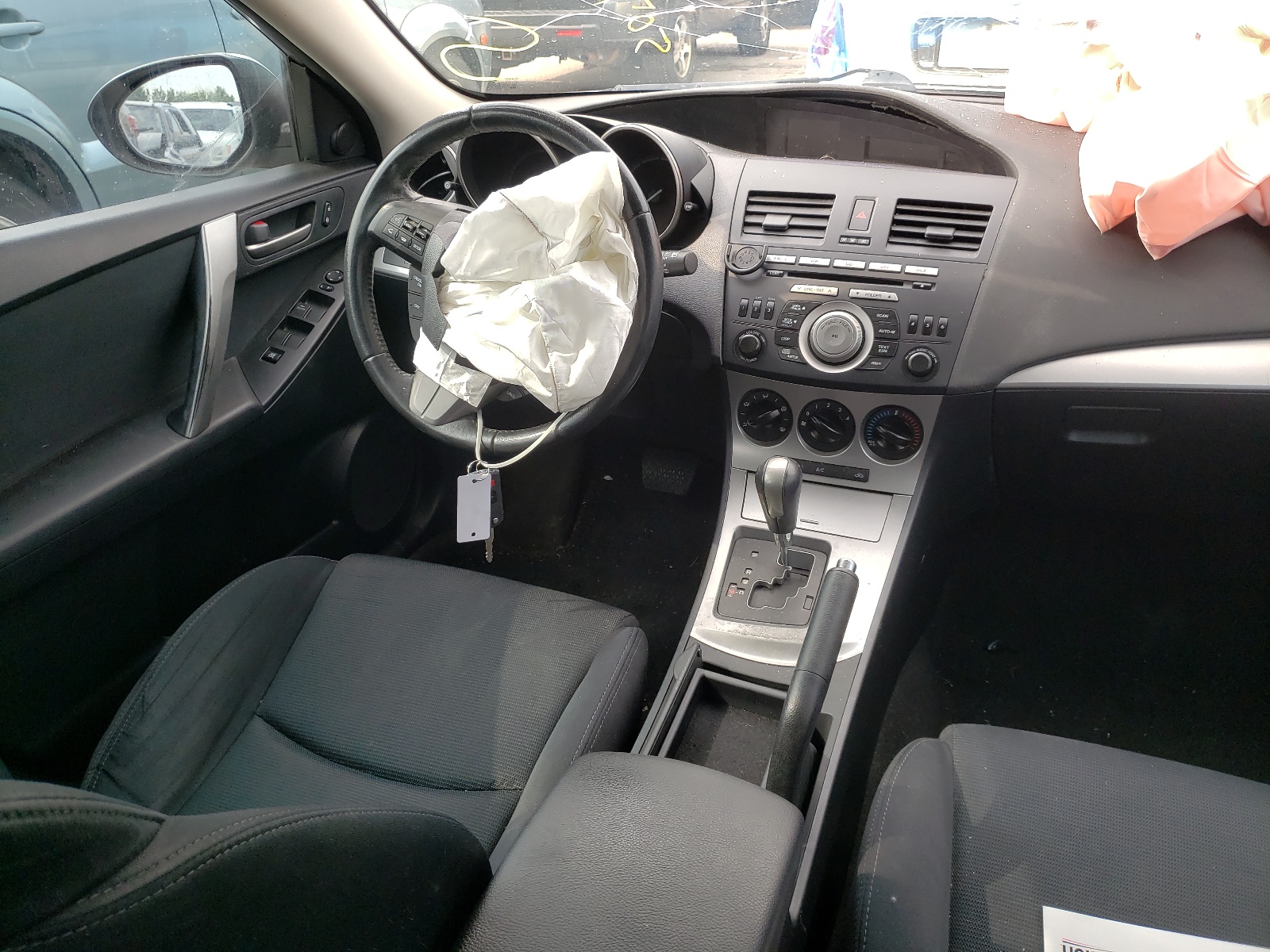 Photo 9 from auction – 2010 MAZDA 3 S with VIN JM1BL1H56A1331165