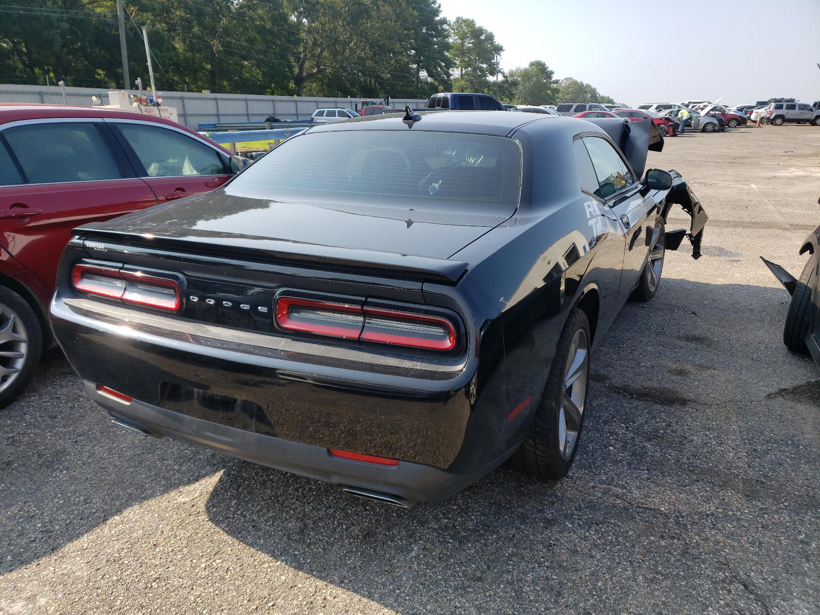 Photo 4 from auction – 2015 DODGE CHALLENGER with VIN 2C3CDZAT6FH703142