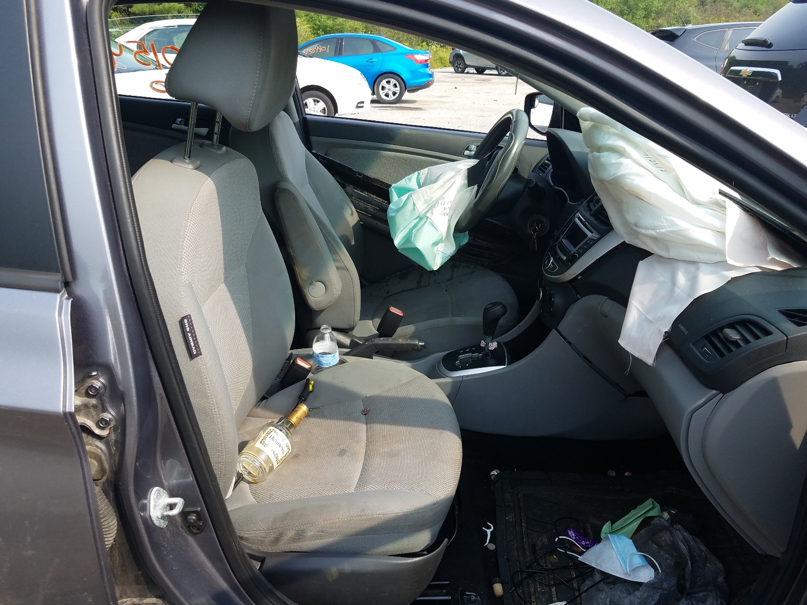 Photo 5 from auction – 2014 HYUNDAI ACCENT GLS with VIN KMHCT4AE4EU622540