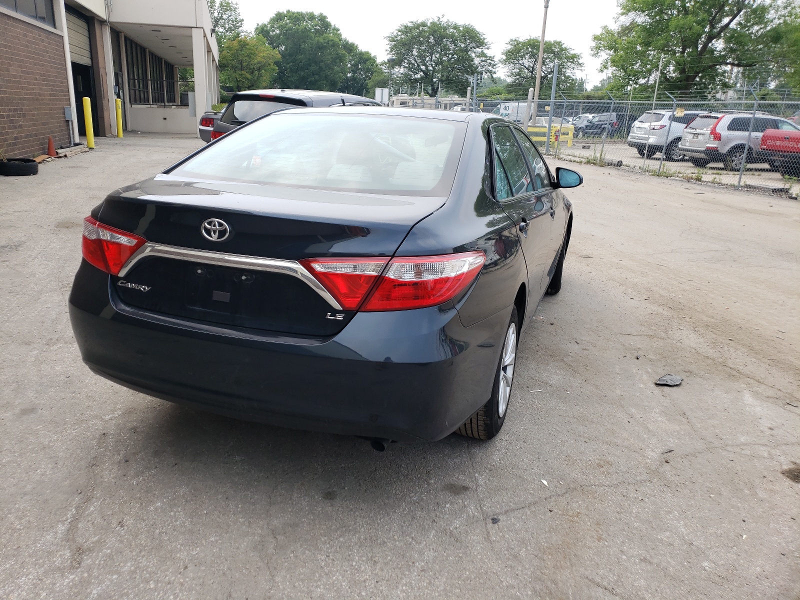 Photo 4 from auction – 2015 TOYOTA CAMRY LE with VIN 4T4BF1FK5FR513835