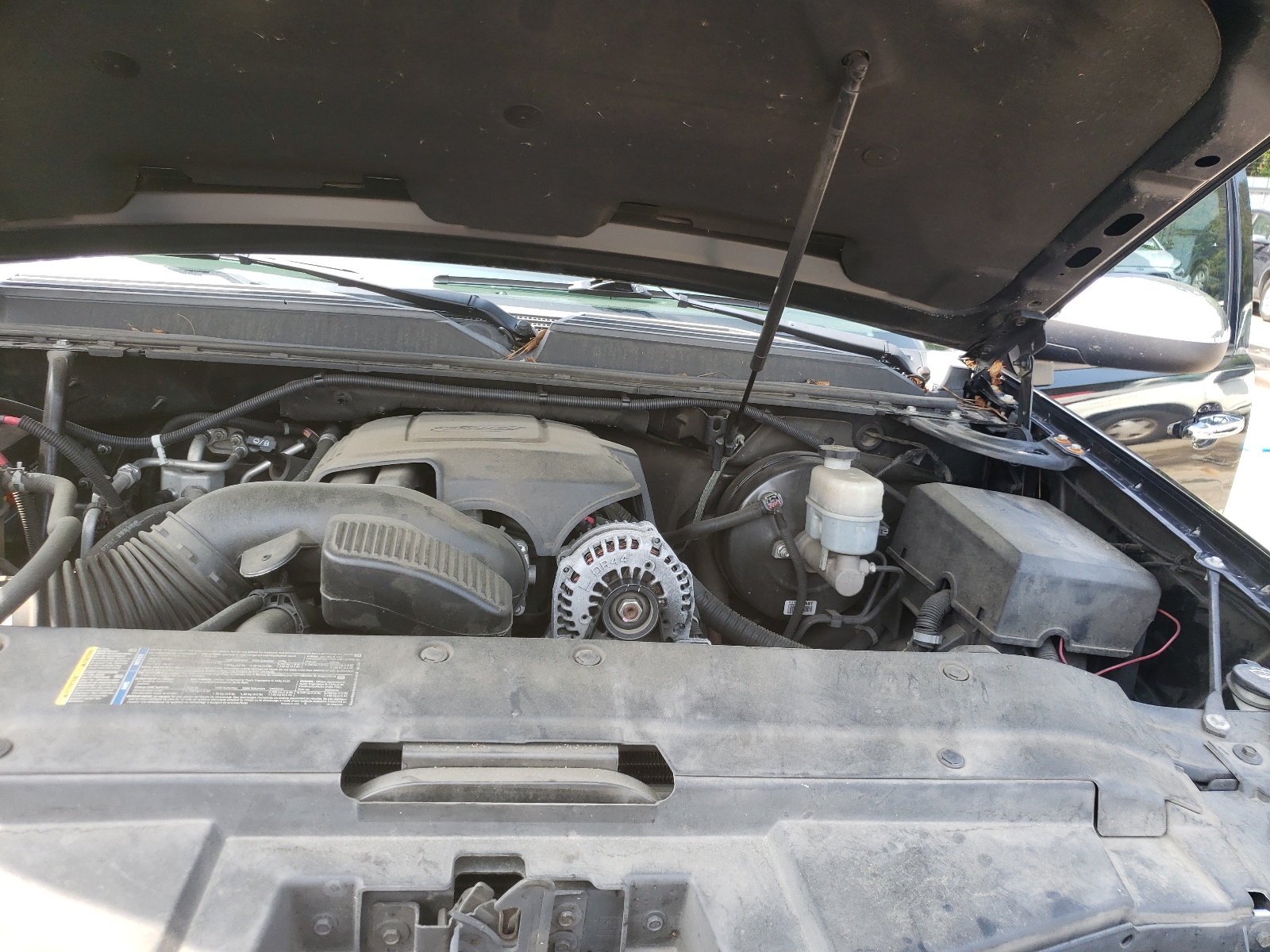 Photo 7 from auction – 2011 CHEVROLET TAHOE C150 with VIN 1GNSCBE00BR103168