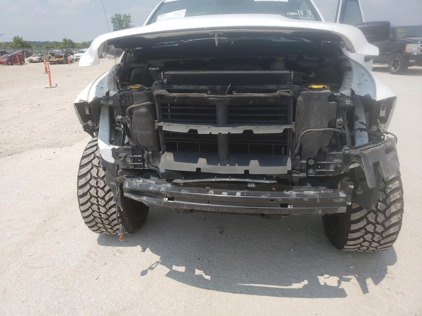 Photo 9 from auction – 2016 RAM 1500 ST with VIN 1C6RR7FG7GS418264