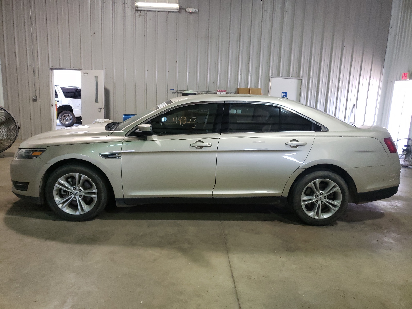 Zdjęcie 9 z aukcji – 2017 FORD TAURUS SEL z VIN 1FAHP2E88HG127435