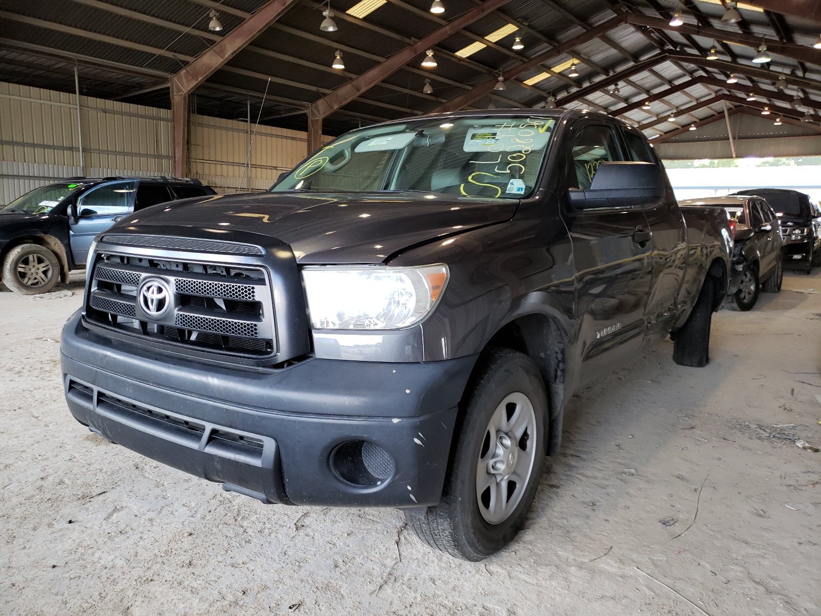 Photo 2 from auction – 2012 TOYOTA TUNDRA DOU with VIN 5TFRM5F12CX042979