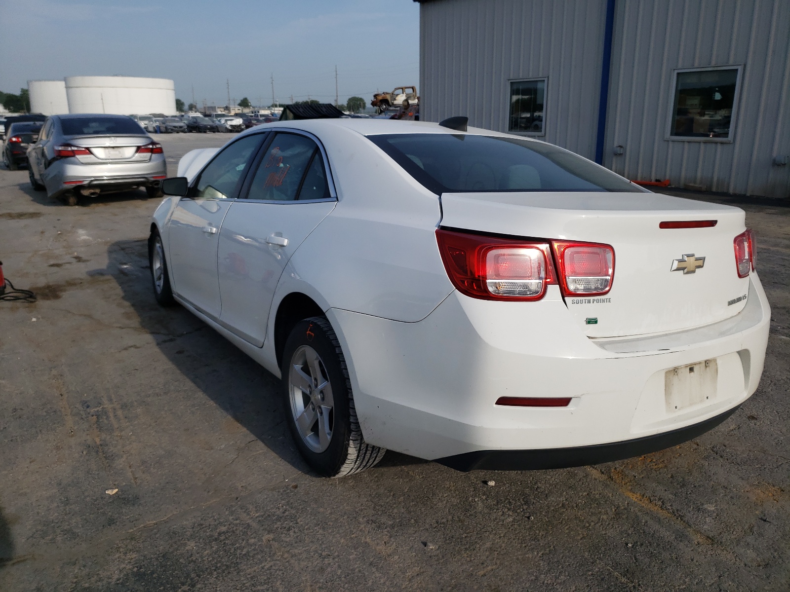Photo 3 from auction – 2015 CHEVROLET MALIBU LS with VIN 1G11B5SL9FF305854