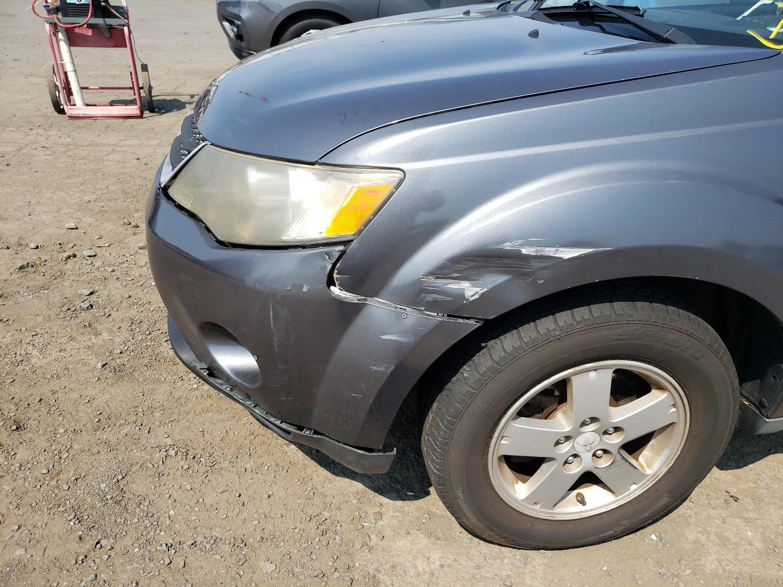 Photo 9 from auction – 2007 MITSUBISHI OUTLANDER with VIN JA4MT31X47U009366
