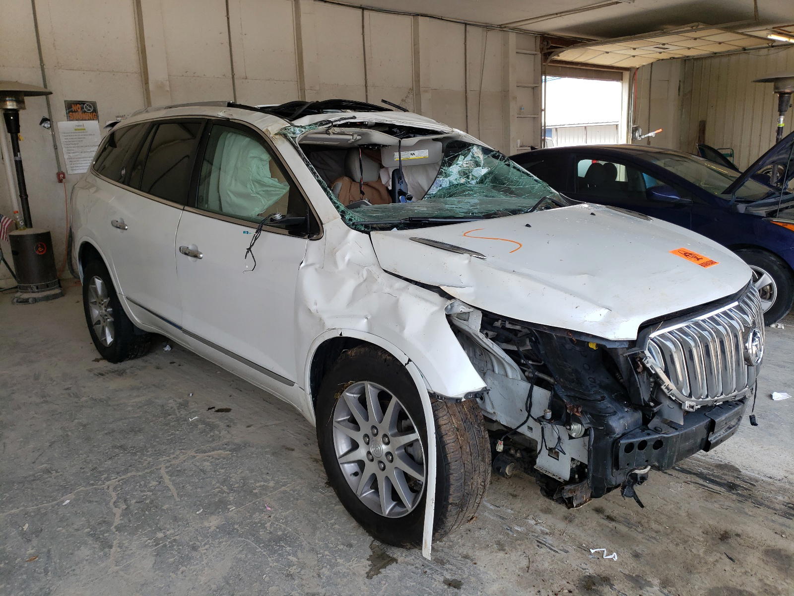 BUICK ENCLAVE 2017 with VIN 5GAKRBKDXHJ172781 - Photo from auction