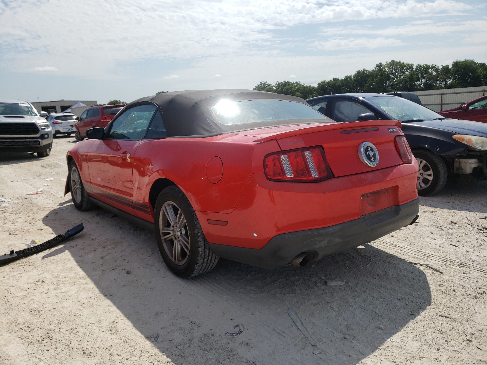 Photo 3 from auction – 2011 FORD MUSTANG with VIN 1ZVBP8EM5B5116764
