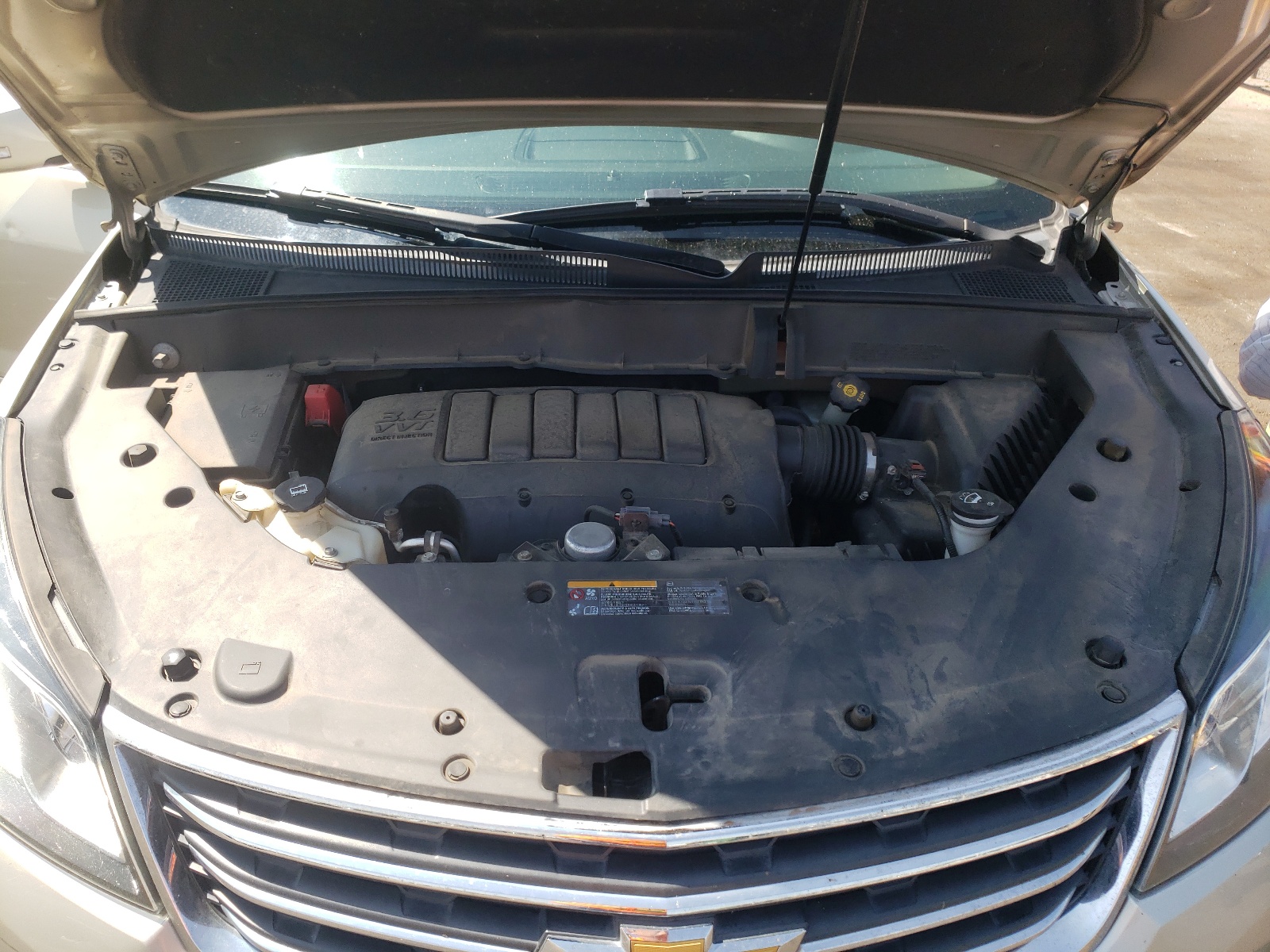 Photo 12 from auction – 2014 CHEVROLET TRAVERSE L with VIN 1GNKVGKD1EJ232943